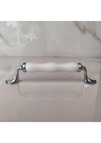 2418 - Akçe krom Renk Porselen Kulp ( 2 Delik Arası 16 cm )