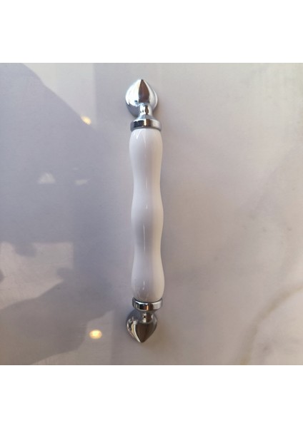 2418 - Akçe krom Renk Porselen Kulp ( 2 Delik Arası 16 cm ) fiyatları