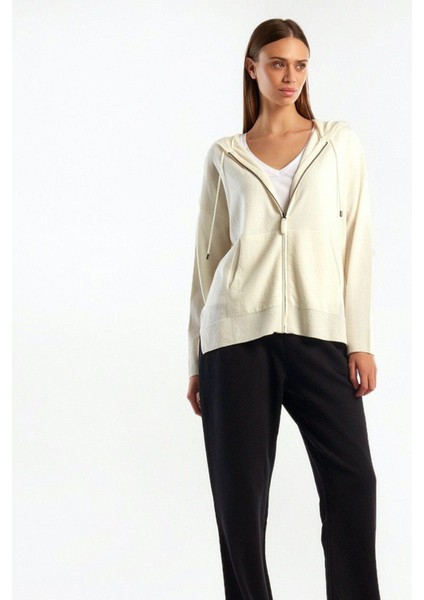 Kadın / Kız Krem Sweatshırt (Model Kodu: 1035D5006 )