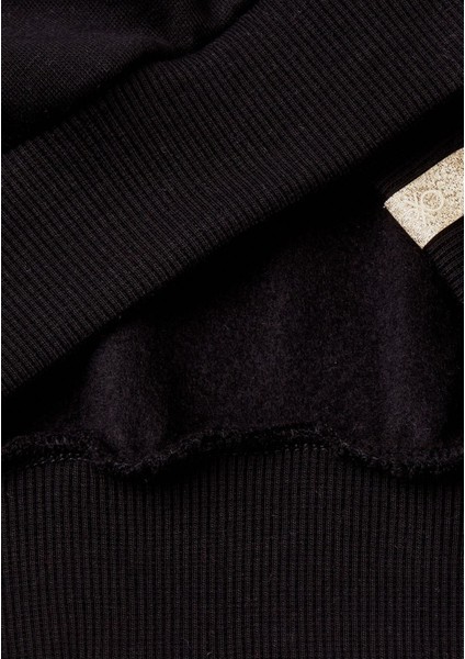 Kadın / Kız Siyah Sweatshırt (Model Kodu: 124A3J73C10LB )