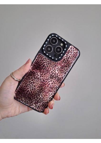 iPhone 14 Pro Max Uyumlu Leopar Desenli Taşlı Kamera Çıkıntılı Kaliteli Lüks Kılıf