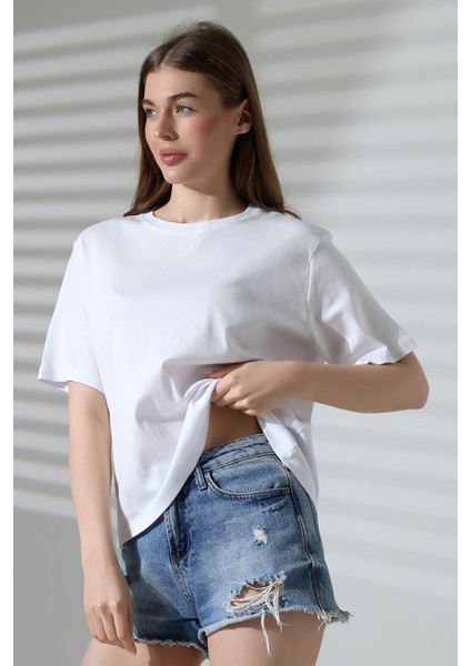 Pamuk Ribana Kumaş Bisiklet Yaka Kısa Kol Oversize Basic Düz Kadın T-Shirt 21964 Beyaz