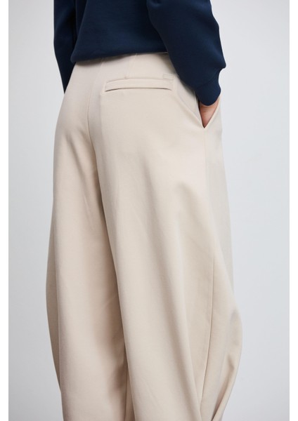 Yüksek Bel Slouchy Pileli Pantolon