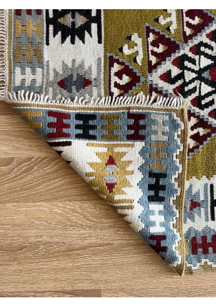 82 x 153 cm El Dokuma Türk Kilimi, Canlı Renkli Akrep Motifli Kilim, El Dokuma Yün Kilim, Bohem Tarzı, Eşsiz Ev Dekoru indirimleri
