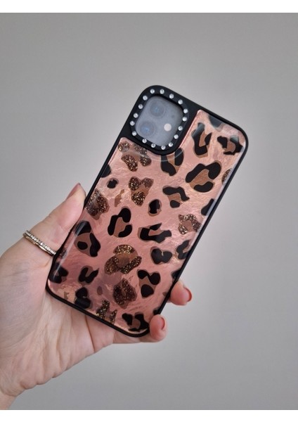 iPhone 11 Uyumlu Leopar Desenli Taşlı Kamera Çıkıntılı Kaliteli Lüks Kılıf