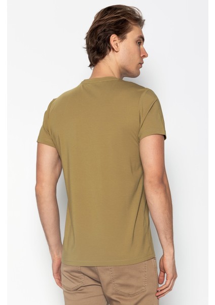 Erkek Rahat ve Düz Bisiklte Yaka T-Shirts indirimleri