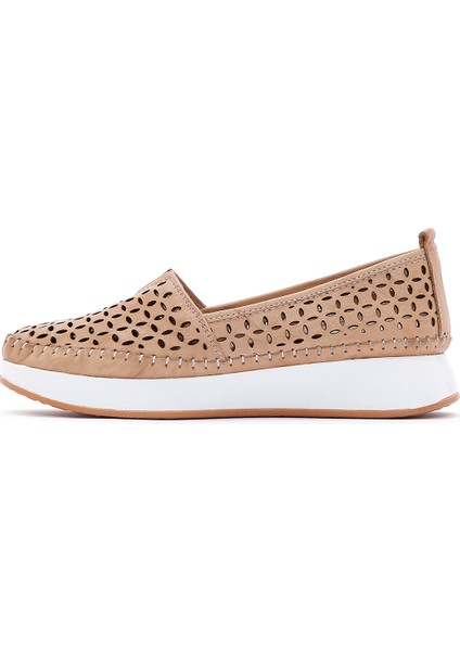 Kadın Bej Kalın Tabanlı Deri Comfort Loafer 25SFD332418