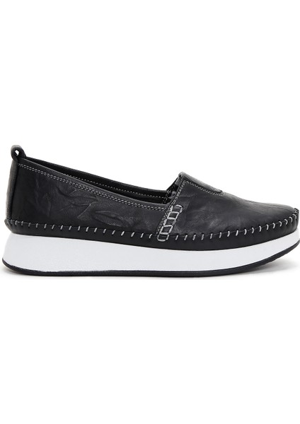 Kadın Siyah Kalın Tabanlı Deri Comfort Loafer 25SFD332318