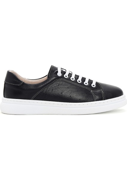 Kadın Siyah Bağcıklı Deri Sneaker 25SFD500718