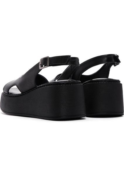 Kadın Siyah Kalın Tabanlı Deri Comfort Sandalet 25SFD340818