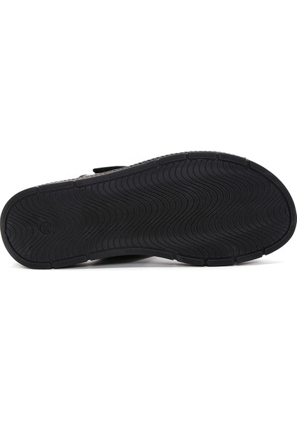 Kadın Siyah Bilekten Bantlı Deri Comfort Sandalet 25SFD320418