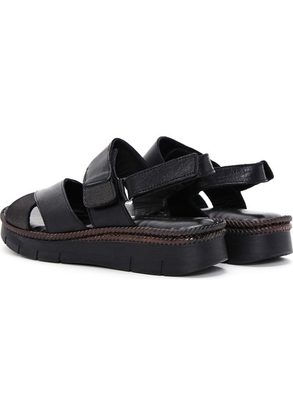 Kadın Siyah Bilekten Bantlı Deri Comfort Sandalet 25SFD320418