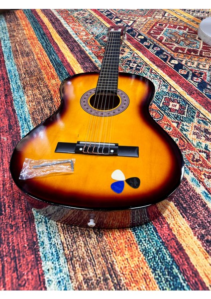 Sap Ayarlı 4/4 Tam Boy Klasik Gitar(Kılıf-Pena Dahil)