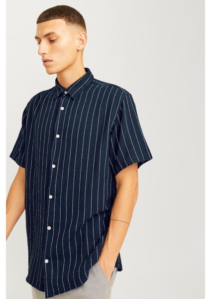 Erkek Lacivert Gömlek (Model Kodu: 12262660 ) fırsatları