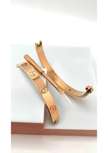 Cartier Model Vip Çelik Bileklik fiyatları