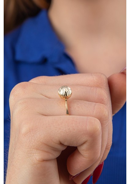 14 Ayar Altın Işıltılı Topçuk Yüzük 4 fırsatları