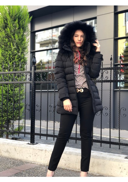 Kadın Yakası Kürklü ,çıkabilir Kapüşonlu Kadın Yasmin Mont indirimleri