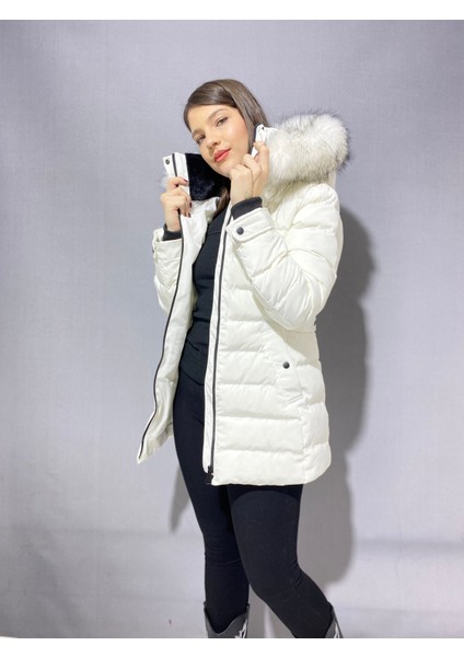 Kadın Yakası Kürklü ,çıkabilir Kapüşonlu Kadın Yasmin Mont fiyatları