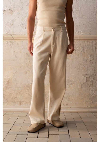 Şeritli Gabardin Bej Pantolon