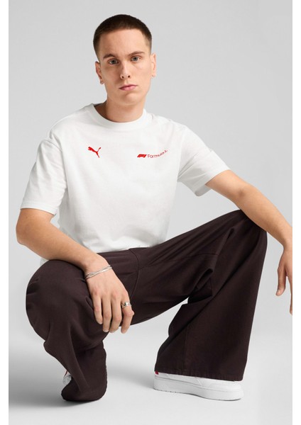 F1 Ess+ Graphic Tee -Rela Beyaz Erkek Kısa Kol T-Shirt