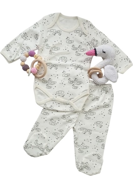 Hoşgeldin Bebek, Yenidoğan Kız Bebek, Amigurumi Kuğu Çıngırak, Penye Battaniye Hediye Seti modelleri