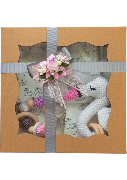 Hoşgeldin Bebek, Yenidoğan Kız Bebek, Amigurumi Kuğu Çıngırak, Penye Battaniye Hediye Seti indirimleri