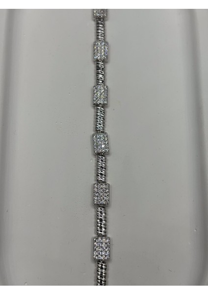 Xupıng Jewelry Gümüş Kaplama Taşlı Bileklik – Zarif ve Işıltılı fiyatları