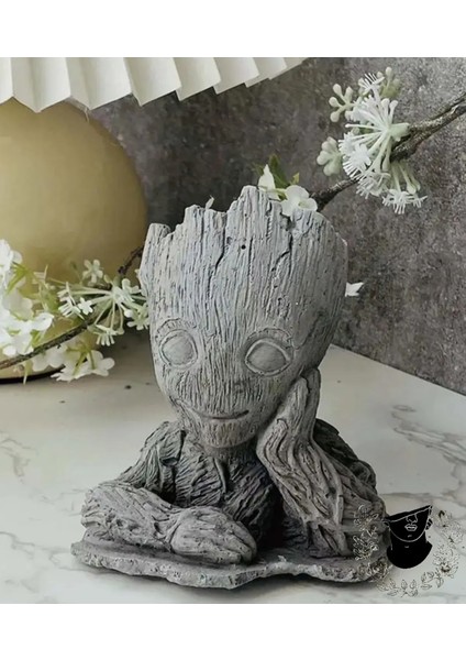 Gerçekçi Ayrıntılara Sahip Süper Kahraman Groot Figür Mum