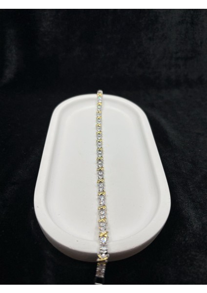 Xupıng Jewelry Altın Detaylı Baget Kesim Taşlı Bileklik modelleri