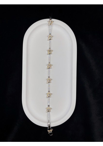 Gümüş Kaplama Yıldız Motifli Bileklik – Zarif ve Işıltılı