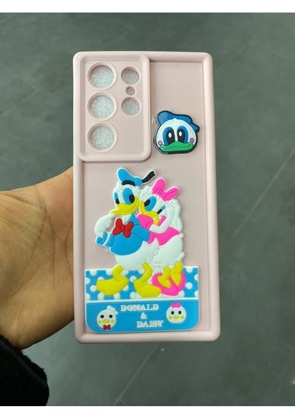 Samsung S23 Fe Pembe Donald & Daisy Figürlü Hamur Telefon Kılıfı