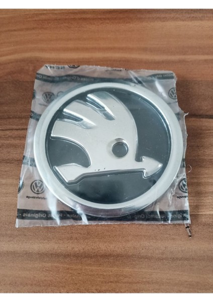 Skoda Ön Panjur Arması Octavia 13>17 Superb 14>15 Fabia 12> Yeti 14>18