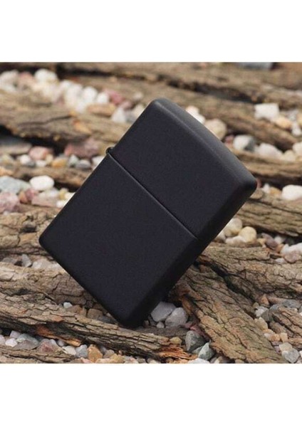 Siyah Benzinli Çakmak Zippo Modeli