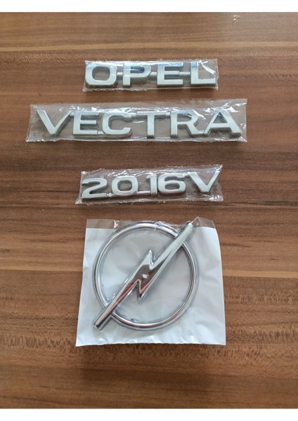 Opel Vectra 2.0_16V Bagaj Yazısı ve Arka Bagaj Arması Logo