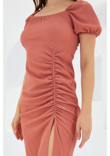 Gül Kurusu Yırtmaçlı Yazlık Örme Elbise 2396