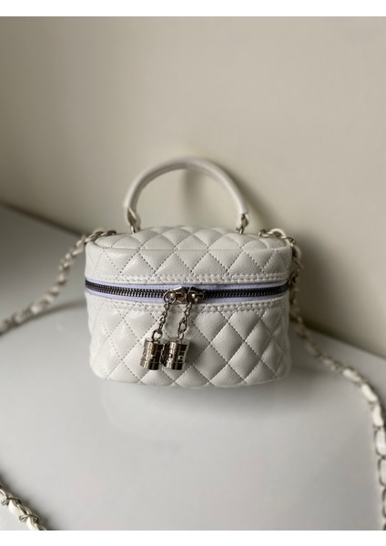 Parlak Mini Kutu Zincir Askılı Fermuar Kapamalı Kadın El ve Omuz Çanta Luna fiyatları