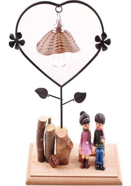 Buffer® Bankta Oturan Romantik Çift Temalı Büyük Boy Masa Lambası Biblo