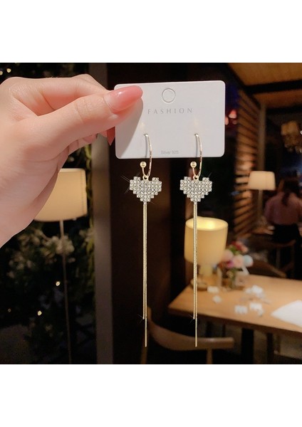 Hengshan Kadınlar Için Moda Mizaç Uzun Püskül Yaz Popüler Küpeler Süper Parlak Üst Düzey Hafif Lüks Küpeler (Yurt Dışından)