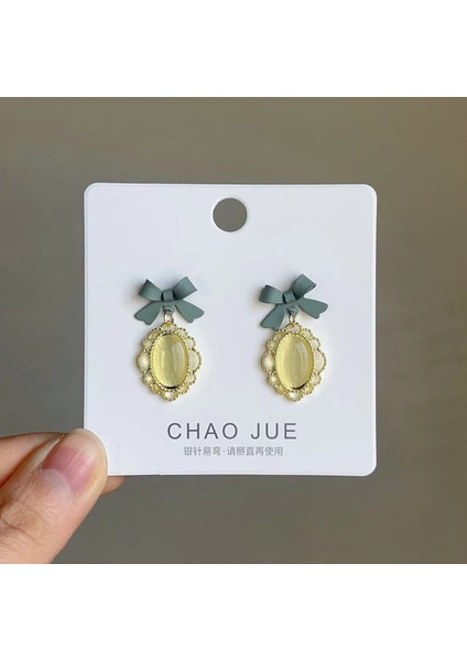 Hengshan Gümüş Iğne Seti Kedi Gözü Küpeler, Üst Düzey, Modaya Uygun ve Çok Yönlü, Hafif Lüks Küpeler, Sade ve Zarif Zirkon Küpeler (Yurt Dışından)