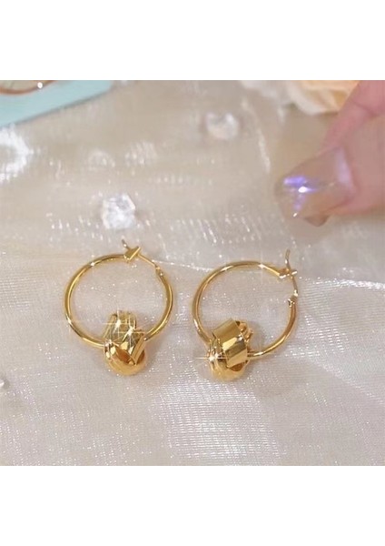 Hengshan Yeni Zarif Küpeler, Popüler Internet Ünlü Küpeleri, Üst Düzey Küpeler, Kişiselleştirilmiş Moda Küpeler (Yurt Dışından)