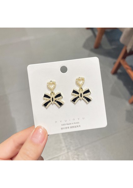 Hengshan Xiaoxiang Inci Küpeler Niş Retro Küpeler S925 Gümüş Iğne Küpeler Üst Seviye Bayan Küpeleri (Yurt Dışından)