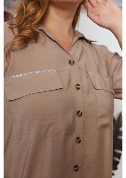 Büyük Beden Cep Taş Şerit Detaylı Düğmeli Elbise Krem fırsatları