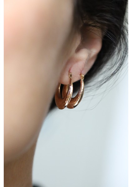 14 Ayar Altın Oval Desenli Halka Küpe fırsatları