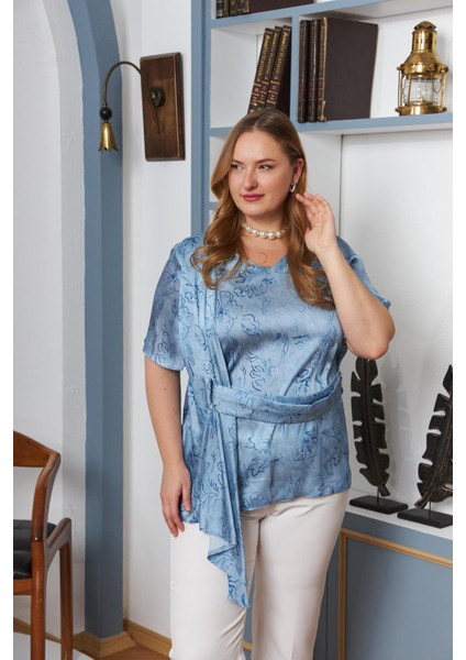 Kemer Aksesuarlı Büyük Beden Bluz Mavi fiyatları