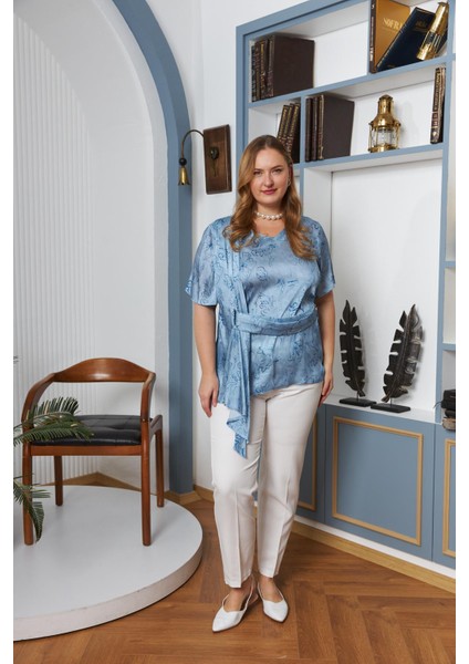 Kemer Aksesuarlı Büyük Beden Bluz Mavi fırsatları