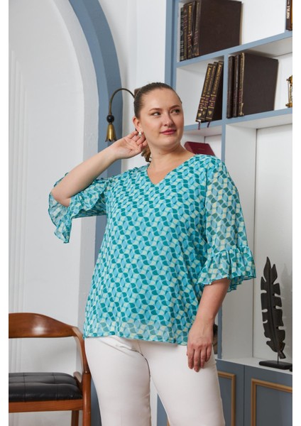 Büyük Beden Kol Detaylı Astarlı Şifon Bluz Mavi fiyatları
