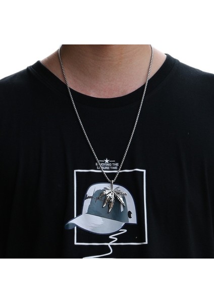 2025 Yeni Paslanmaz Çelik Kolye Erkek Kişilik Hip-Hop Punk Trendi Akçaağaç Yaprağı Kolye Ucu (Yurt Dışından) modelleri