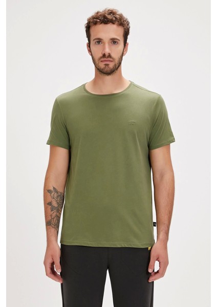 Solid Soluk Yeşil Basic Erkek Tişört