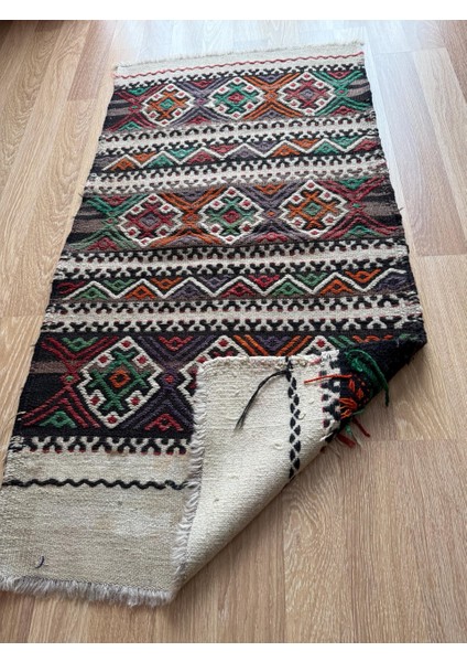 75X135 cm El Dokuma Türk Kilimi, Vintage Yün Halı, Mükemmel Durumda, Renkli Çiçek Deseni, Geleneksel Anadolu Halısı fiyatları