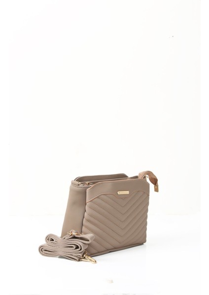 Üç Gözlü Kapitoneli Saten Çapraz Çanta fiyatları